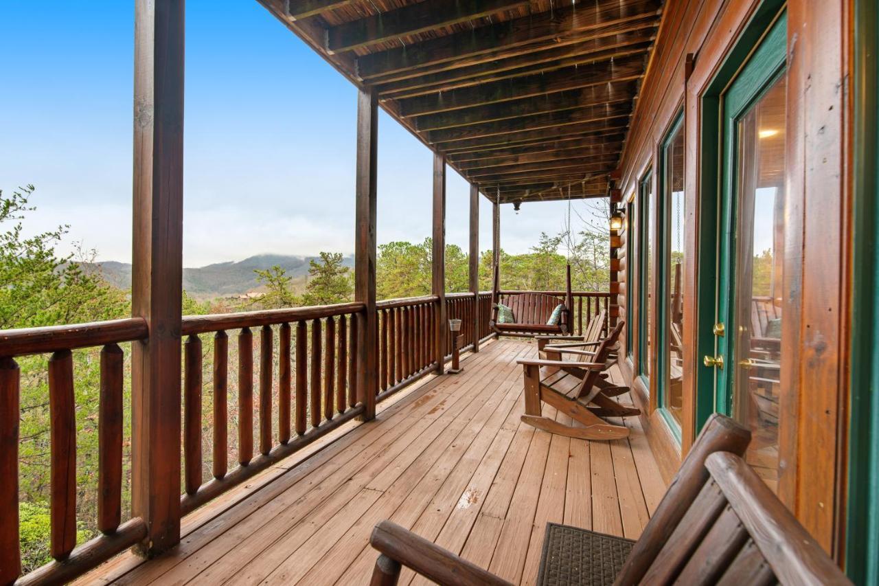 Grizzly Manor Villa Pigeon Forge Exterior photo