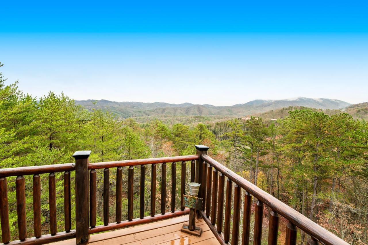 Grizzly Manor Villa Pigeon Forge Exterior photo